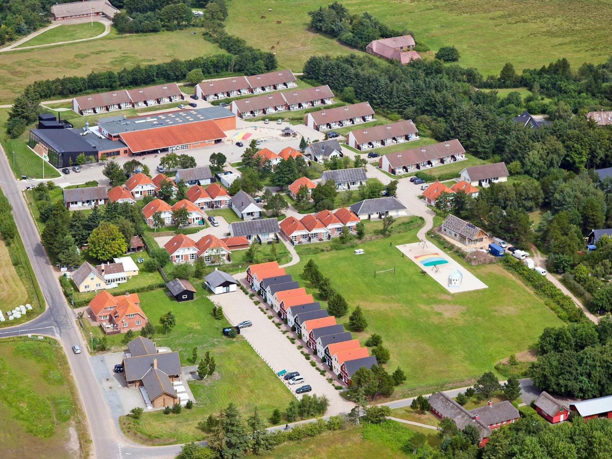 6 Person Holiday Home On A Holiday Park In Bl Vand Blavand Exterior photo