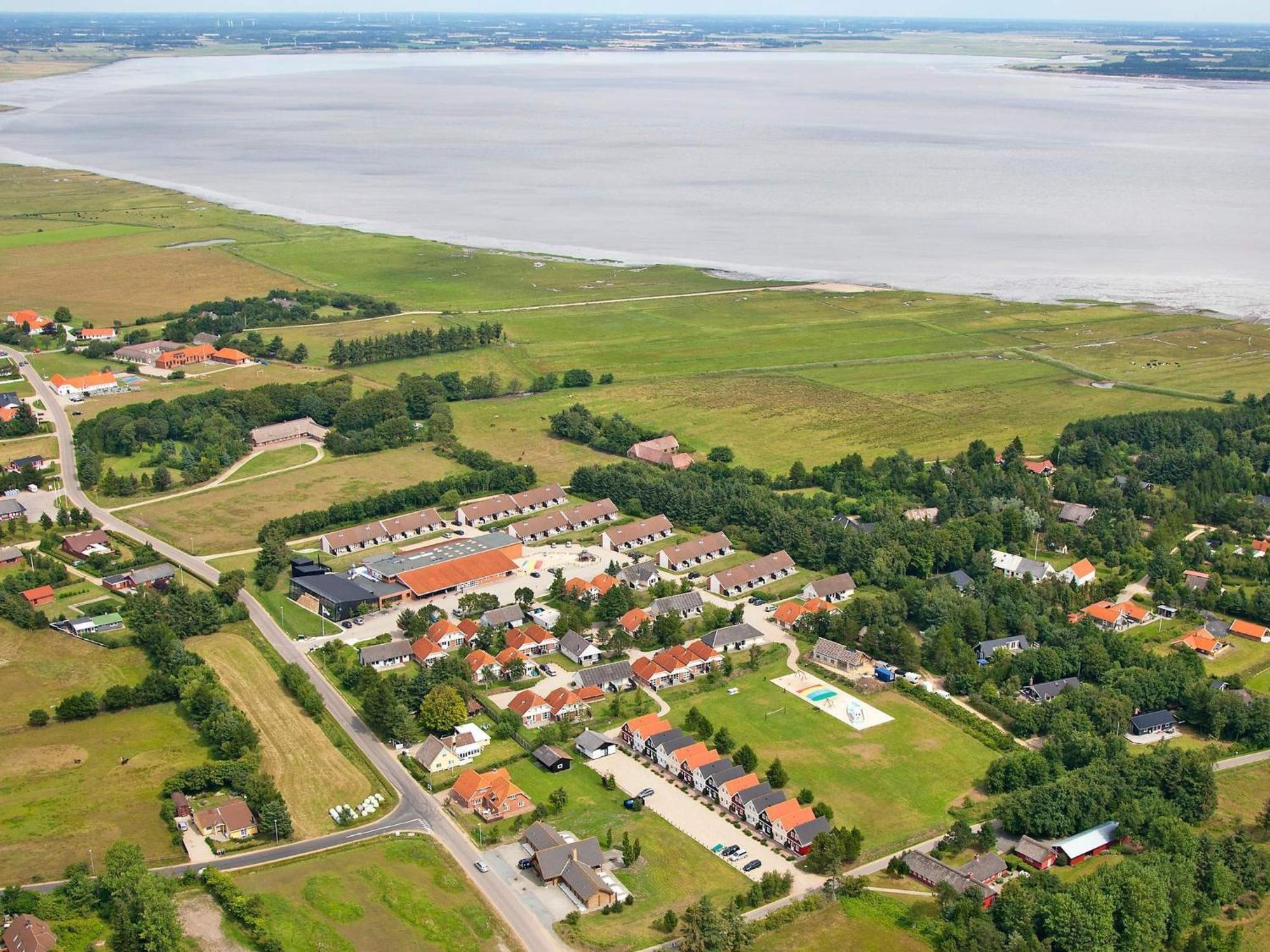 6 Person Holiday Home On A Holiday Park In Bl Vand Blavand Exterior photo